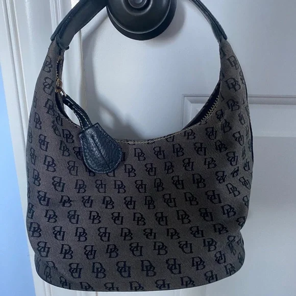 Dooney & Bourke Shoulder Bag - Picture 9 of 11